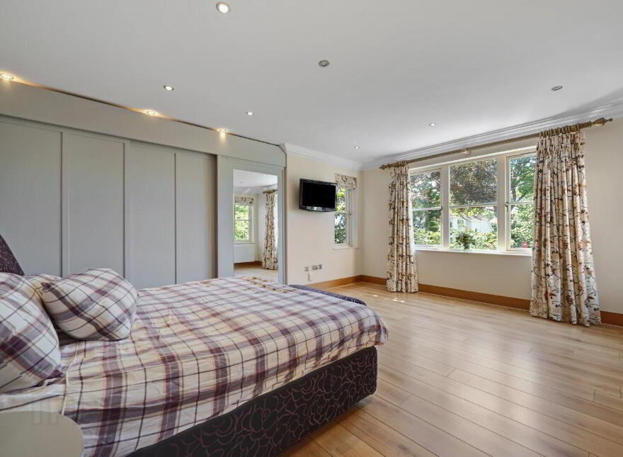 62 Osborne Park, Malone, Belfast, BT9 6JP