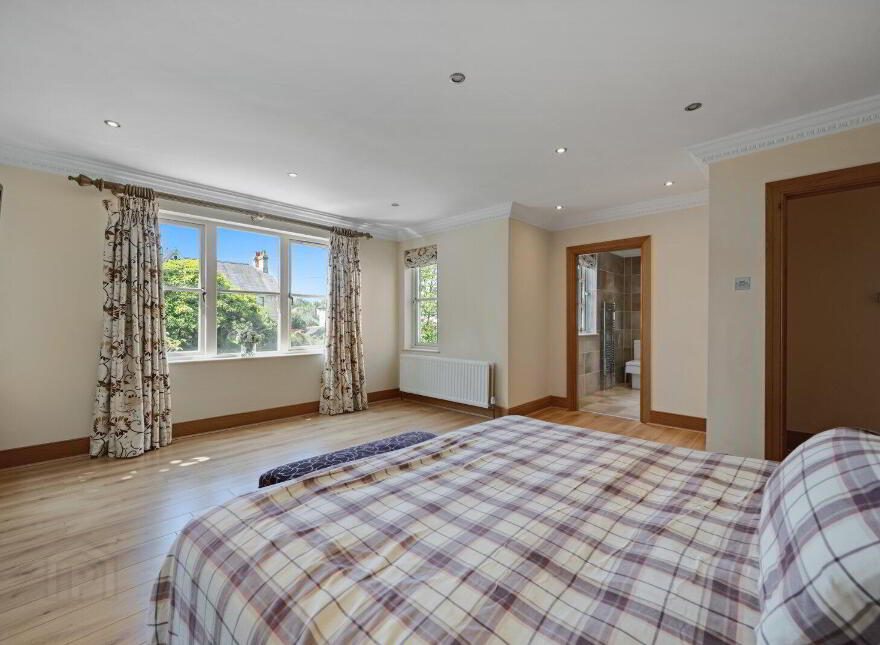 62 Osborne Park, Malone, Belfast, BT9 6JP