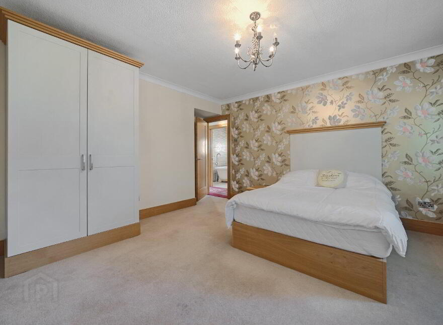 62 Osborne Park, Malone, Belfast, BT9 6JP