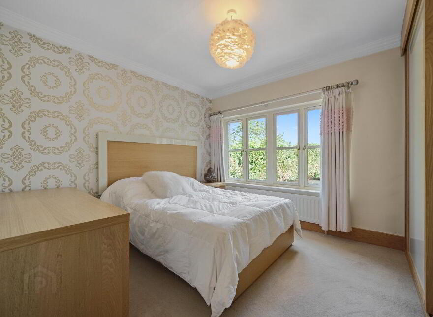 62 Osborne Park, Malone, Belfast, BT9 6JP