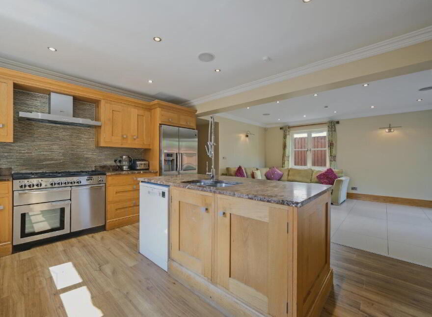 62 Osborne Park, Malone, Belfast, BT9 6JP