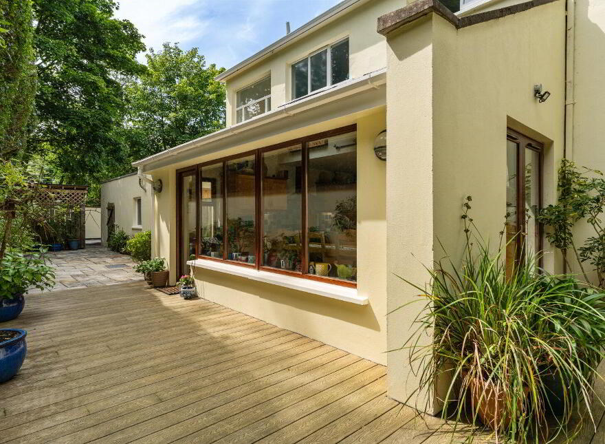 10 Ballygrainey Road, Holywood, BT18 0HE