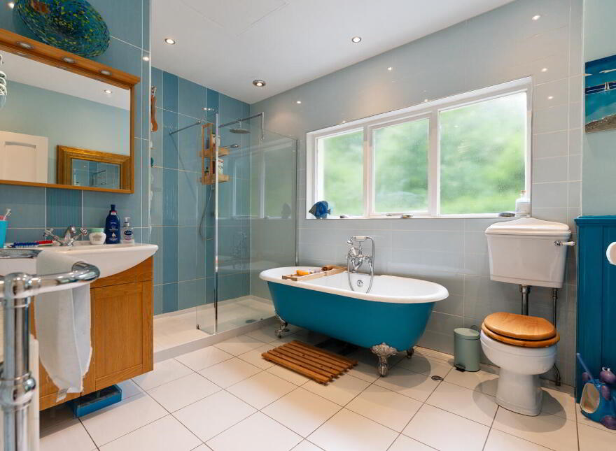 10 Ballygrainey Road, Holywood, BT18 0HE
