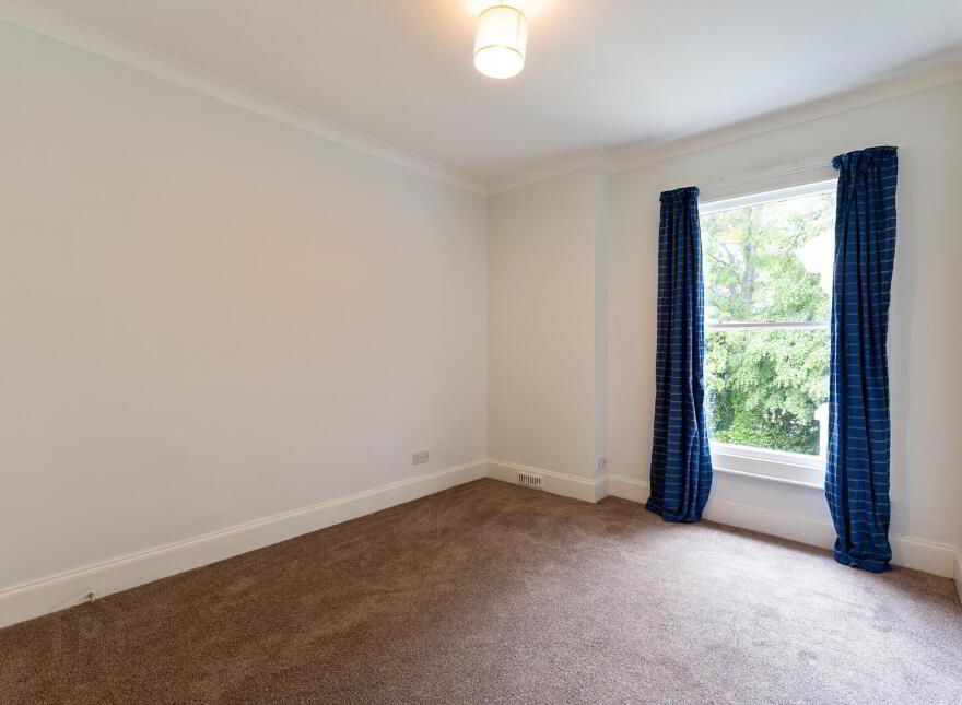 10 Ballygrainey Road, Holywood, BT18 0HE
