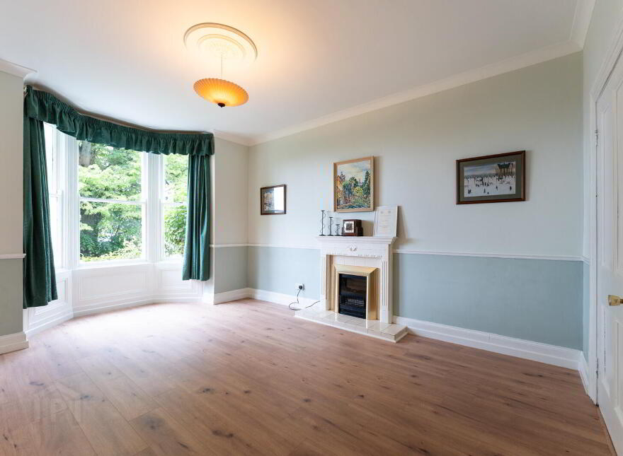 10 Ballygrainey Road, Holywood, BT18 0HE