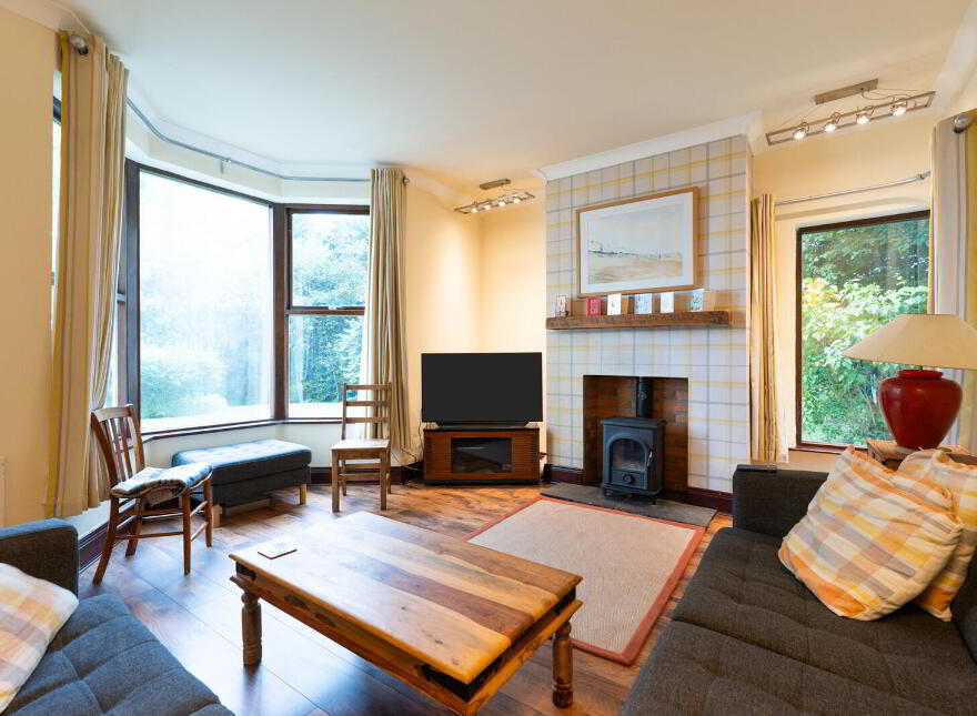 10 Ballygrainey Road, Holywood, BT18 0HE
