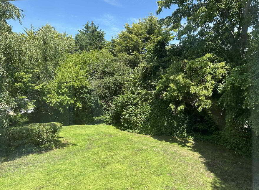 10 Ballygrainey Road, Holywood, BT18 0HE