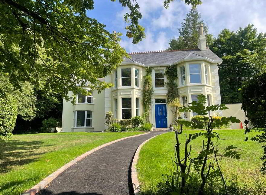 10 Ballygrainey Road, Holywood, BT18 0HE