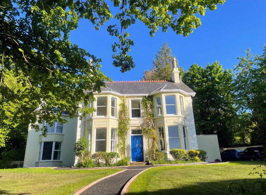 10 Ballygrainey Road, Holywood, BT18 0HE