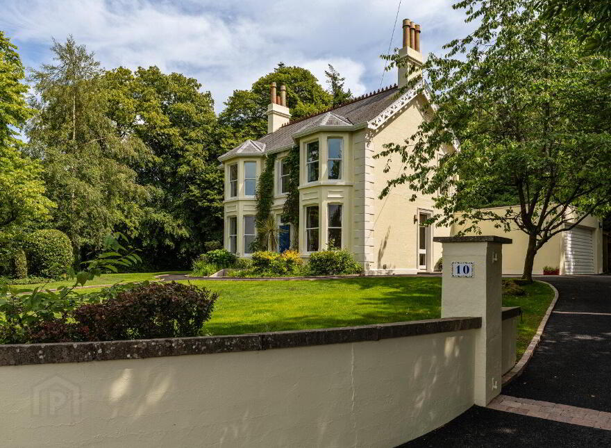 10 Ballygrainey Road, Holywood, BT18 0HE