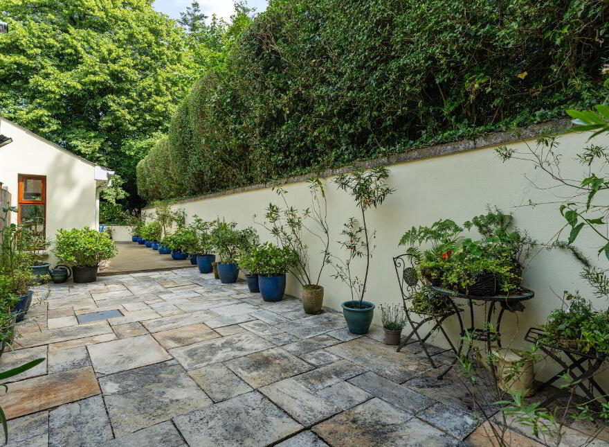 10 Ballygrainey Road, Holywood, BT18 0HE
