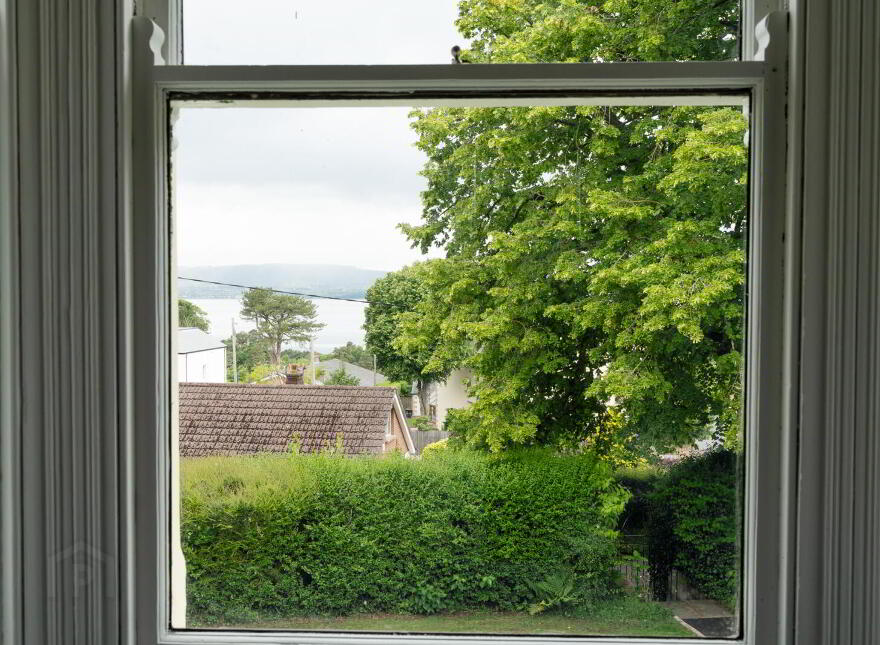 10 Ballygrainey Road, Holywood, BT18 0HE