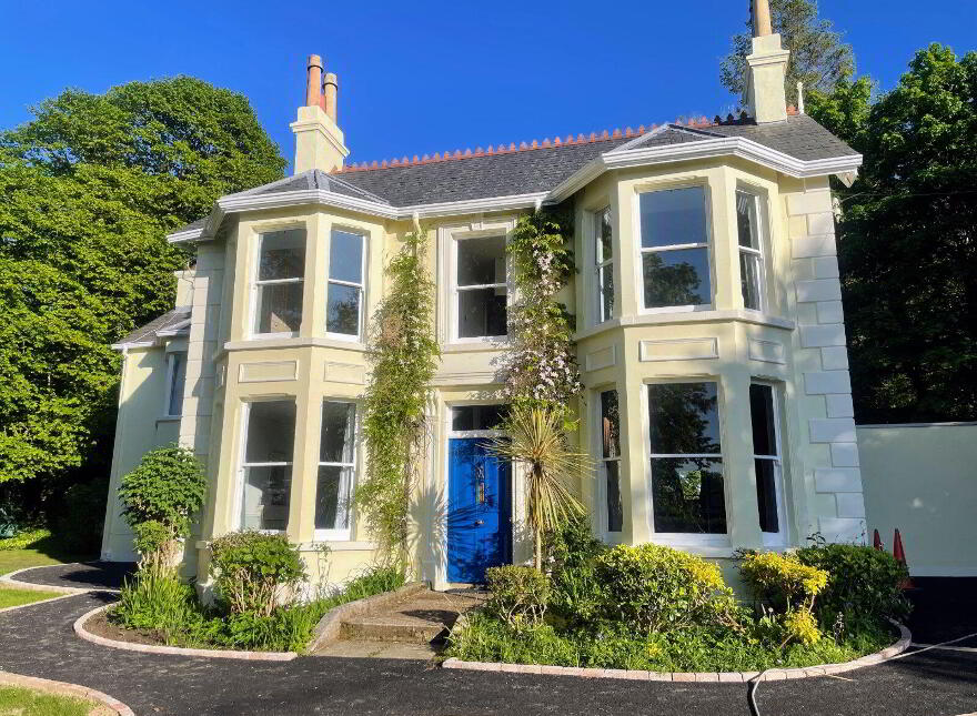 10 Ballygrainey Road, Holywood, BT18 0HE