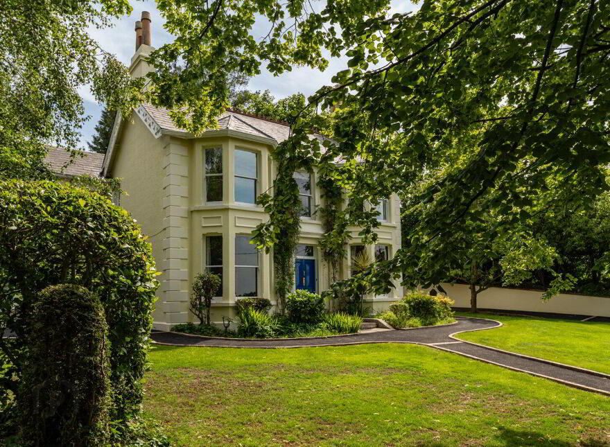 10 Ballygrainey Road, Holywood, BT18 0HE