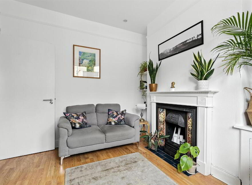 8 Elaine Street, Belfast, BT9 5AR