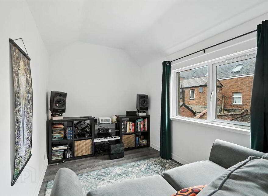8 Elaine Street, Belfast, BT9 5AR