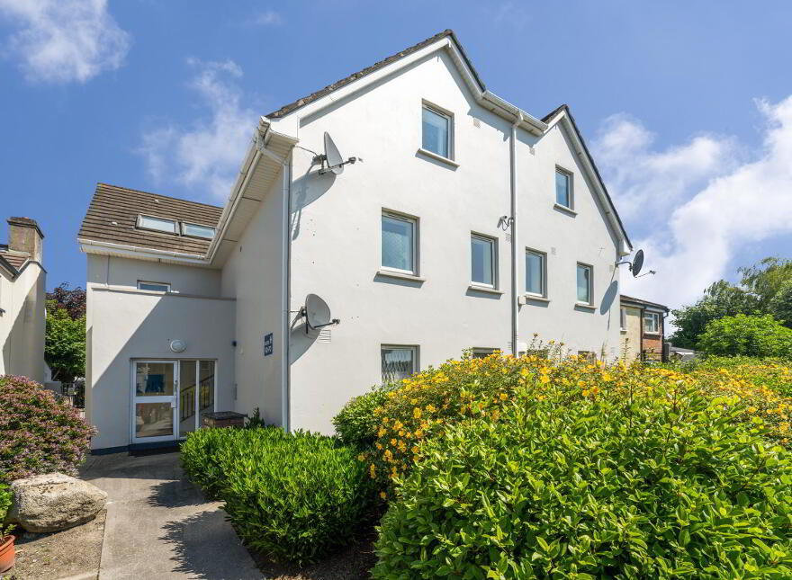 66 Moynihan Court, Tallaght, Dublin, D24DC80 photo