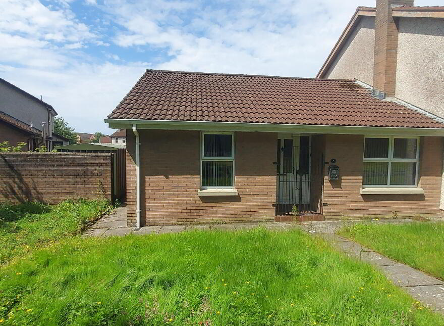 5 Kevlin Gardens, Omagh, BT78 1QS photo