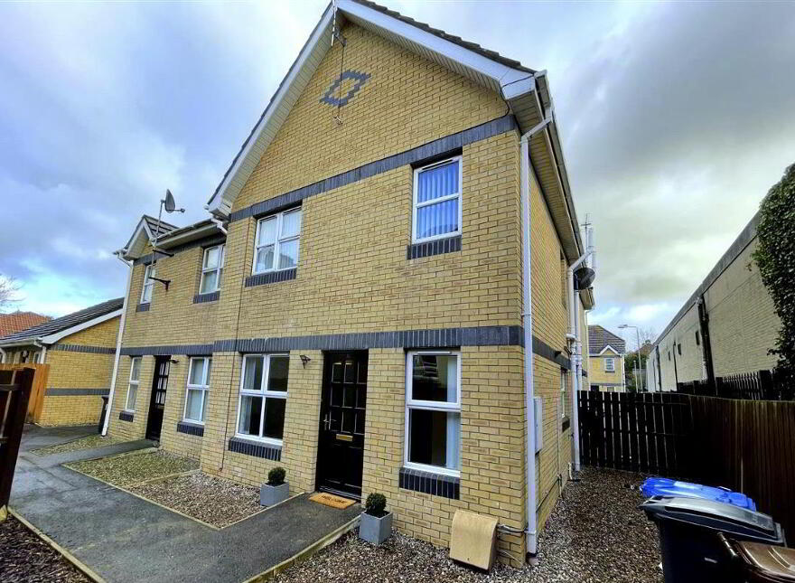 10 East Street Court, Newtownards, BT23 7EZ photo