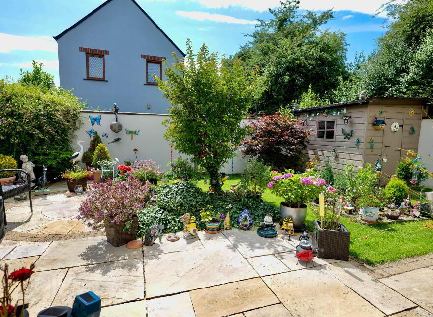10 Cuirt An Droichead, Main Street, Sixmilebridge, County Clare, V95FK71