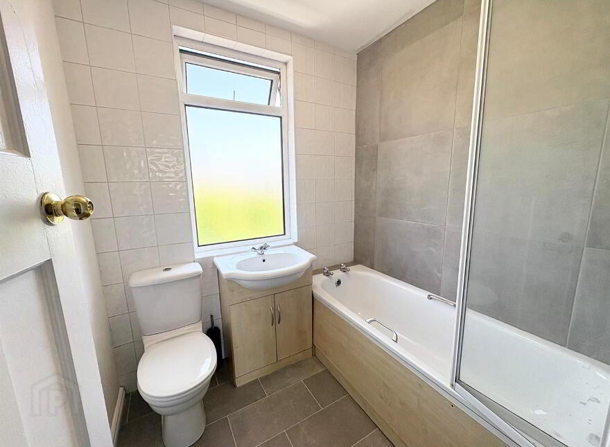 24 Eastleigh Crescent, Ballyhackamore, Belfast, BT5 6HT