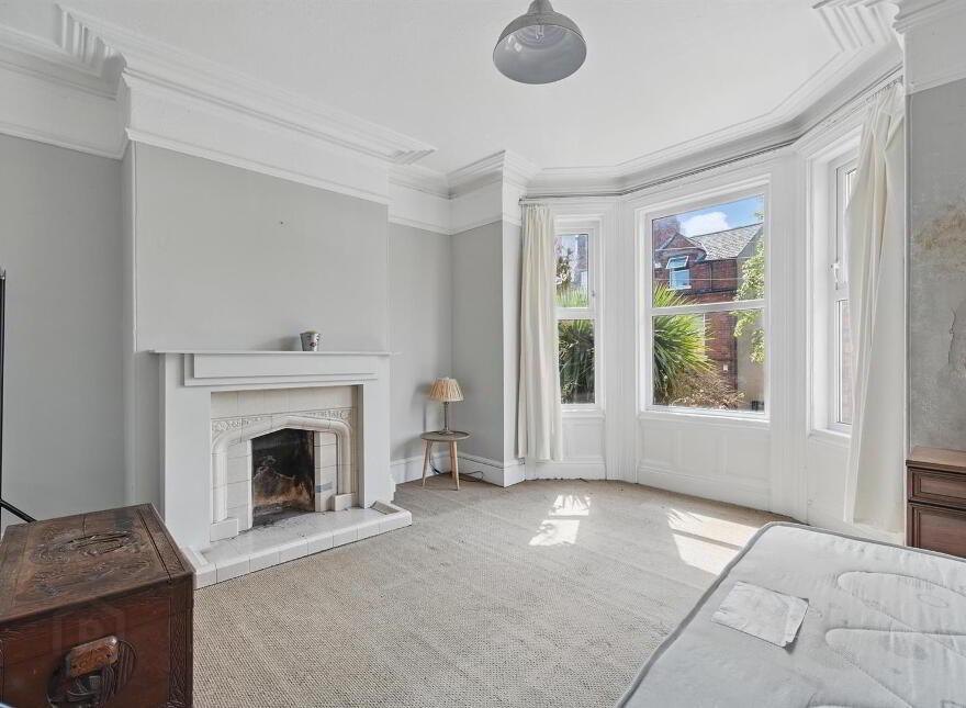 9 Adelaide Avenue, Belfast, BT9 7FY