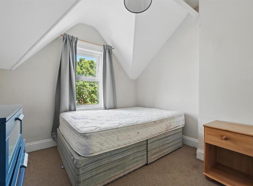 9 Adelaide Avenue, Belfast, BT9 7FY