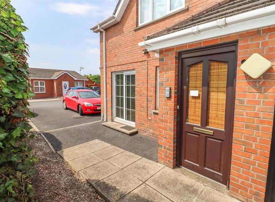 1a Dunlady Court, Dundonald, Belfast, BT16 1DB