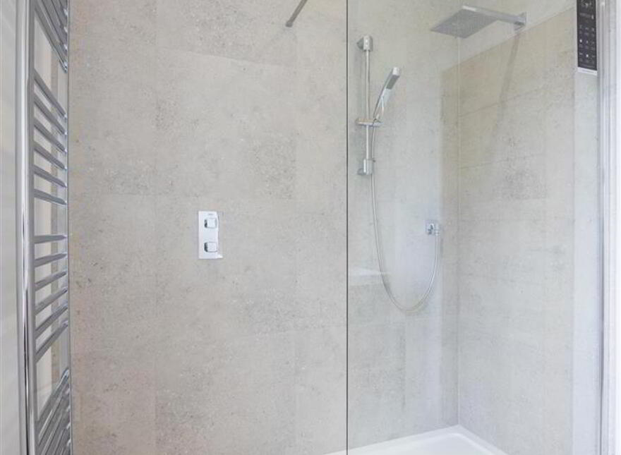 Quarry Manor, 9 Middle Braniel Road, Belfast, BT5 7TU