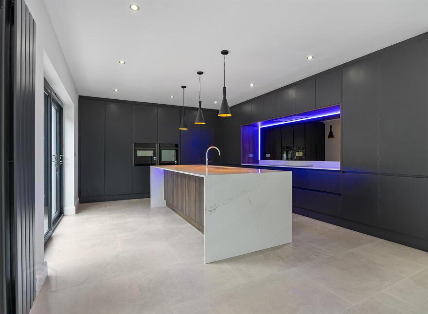 Quarry Manor, 9 Middle Braniel Road, Belfast, BT5 7TU