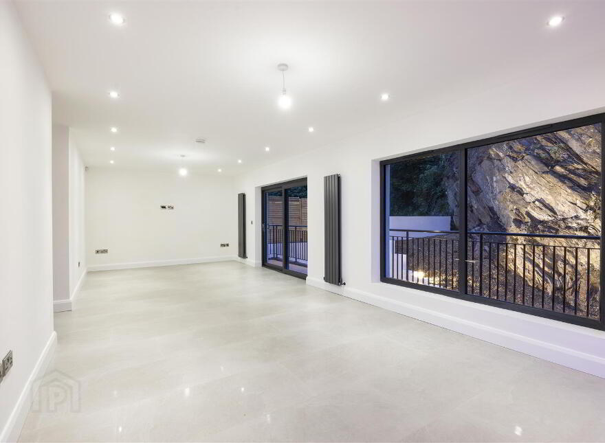Quarry Manor, 9 Middle Braniel Road, Belfast, BT5 7TU