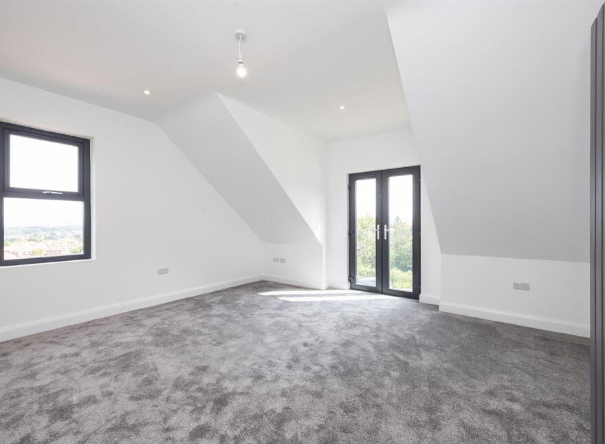 Quarry Manor, 9 Middle Braniel Road, Belfast, BT5 7TU