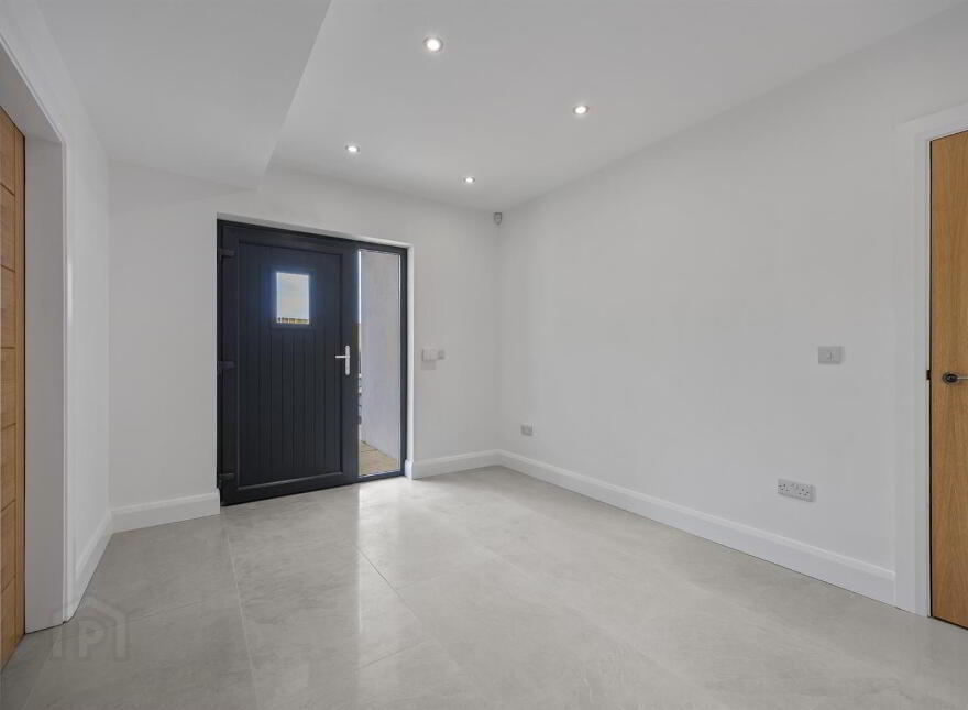 Quarry Manor, 9 Middle Braniel Road, Belfast, BT5 7TU
