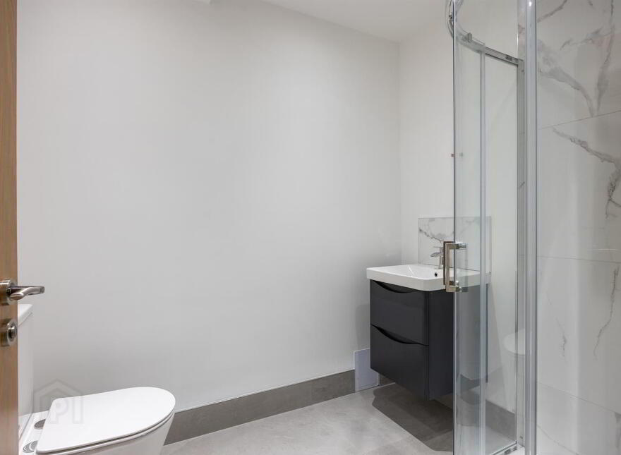 Quarry Manor, 9 Middle Braniel Road, Belfast, BT5 7TU