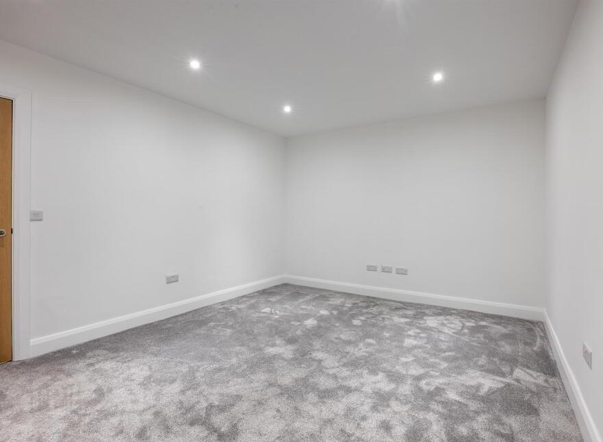 Quarry Manor, 9 Middle Braniel Road, Belfast, BT5 7TU