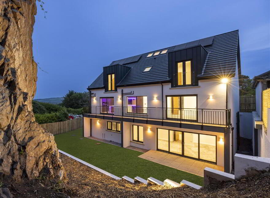 Quarry Manor, 9 Middle Braniel Road, Belfast, BT5 7TU photo
