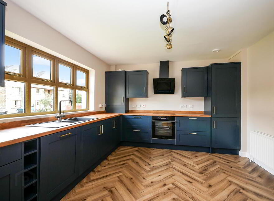 48 Woodrow Gardens, Off Todds Hill, Saintfield, BT24 7WG