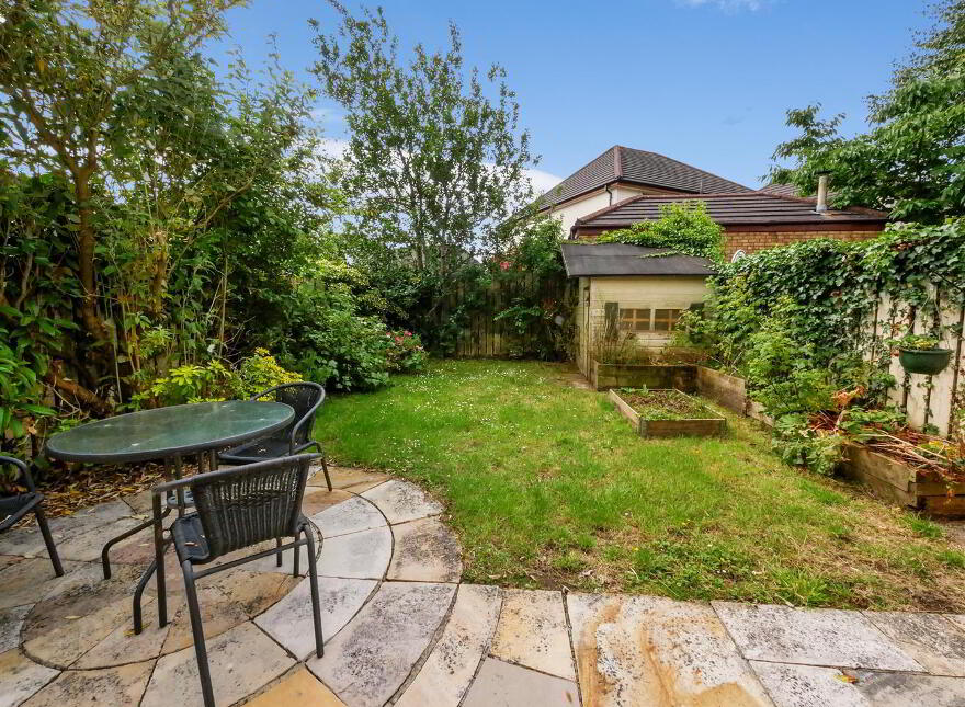 48 Woodrow Gardens, Off Todds Hill, Saintfield, BT24 7WG