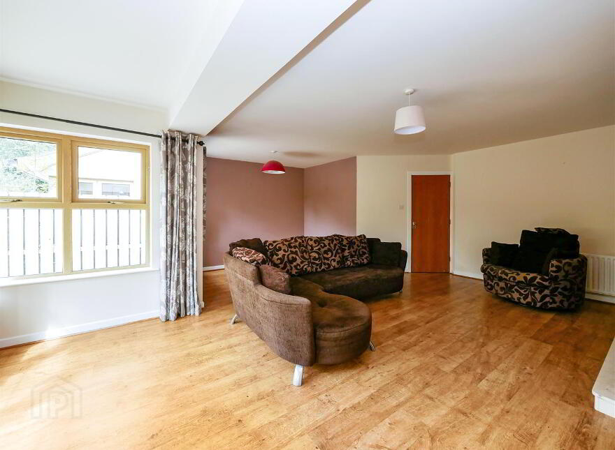 48 Woodrow Gardens, Off Todds Hill, Saintfield, BT24 7WG