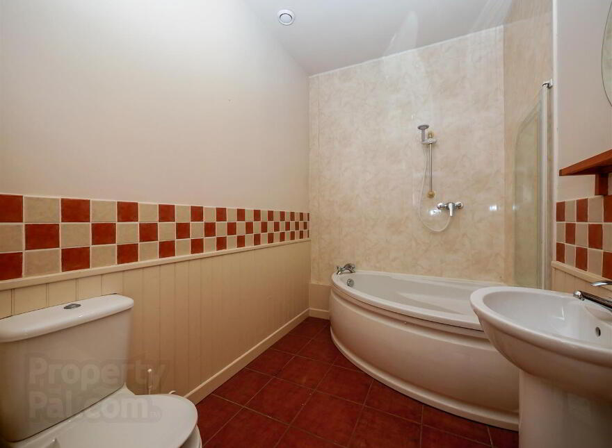48 Woodrow Gardens, Off Todds Hill, Saintfield, BT24 7WG