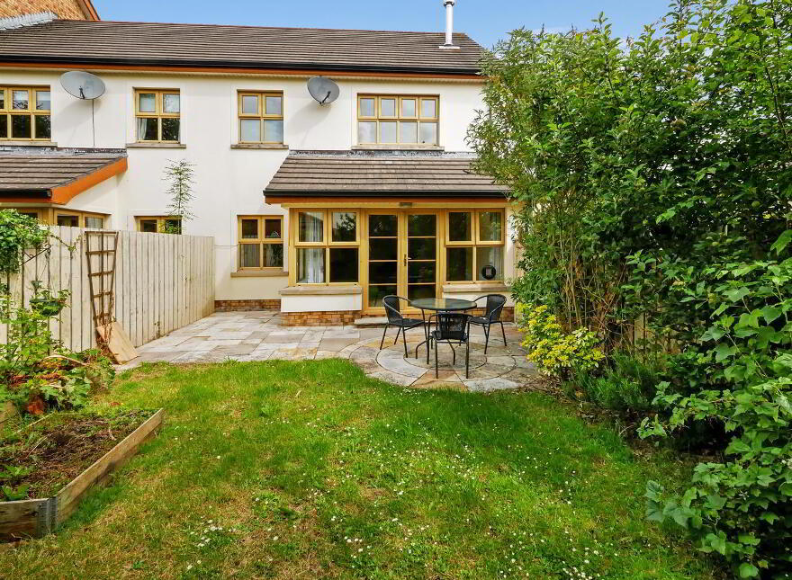 48 Woodrow Gardens, Off Todds Hill, Saintfield, BT24 7WG
