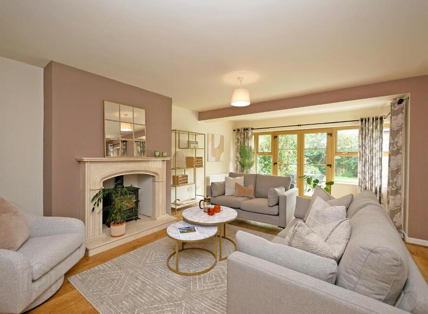 48 Woodrow Gardens, Off Todds Hill, Saintfield, BT24 7WG