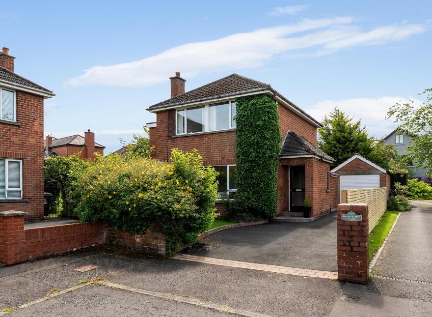 12 Kensington Gardens West, Belfast, BT5 6NQ photo
