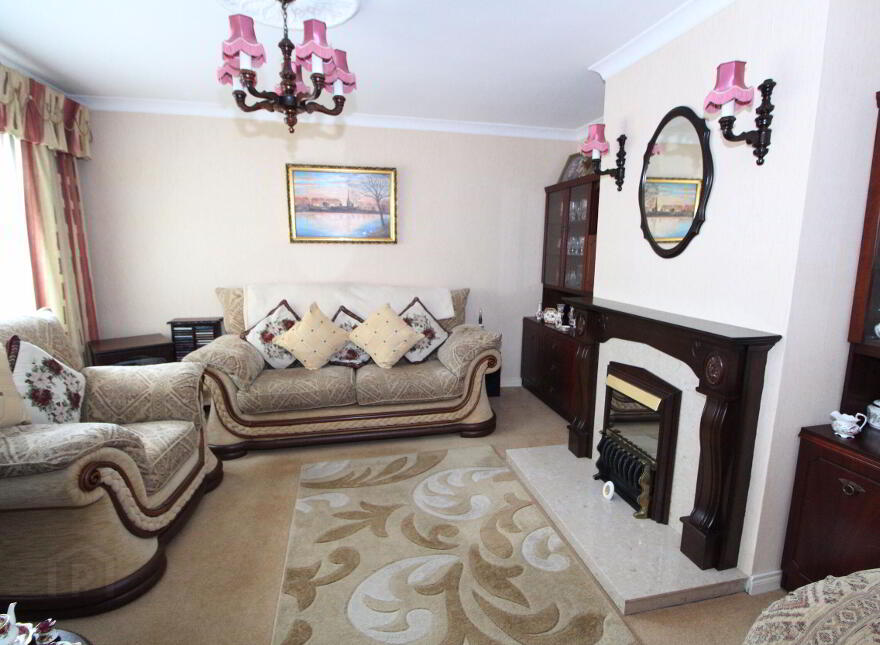 65 Dunbeg Park, Hillsborough, BT26 6AT