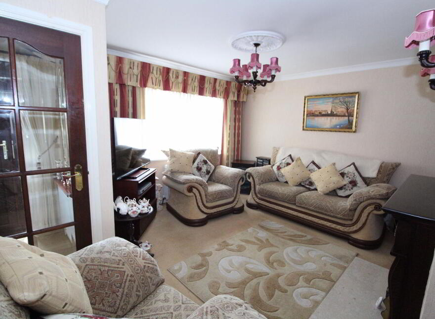 65 Dunbeg Park, Hillsborough, BT26 6AT