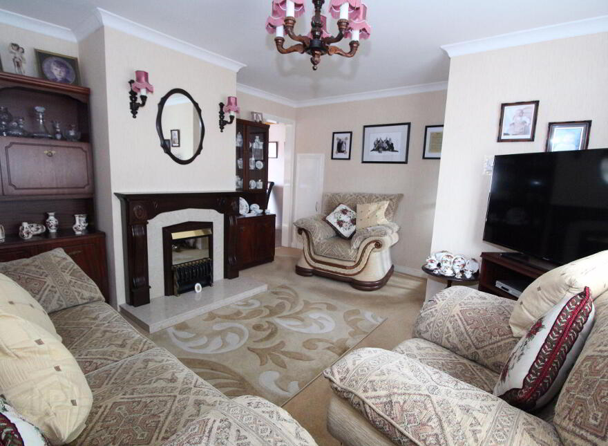 65 Dunbeg Park, Hillsborough, BT26 6AT