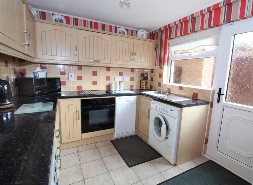 65 Dunbeg Park, Hillsborough, BT26 6AT