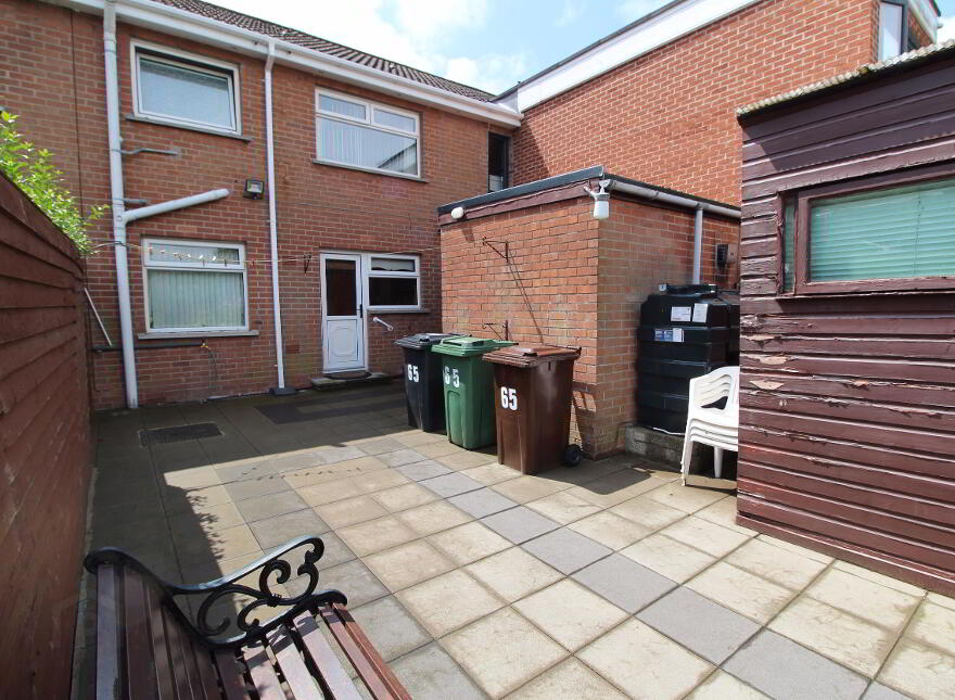 65 Dunbeg Park, Hillsborough, BT26 6AT