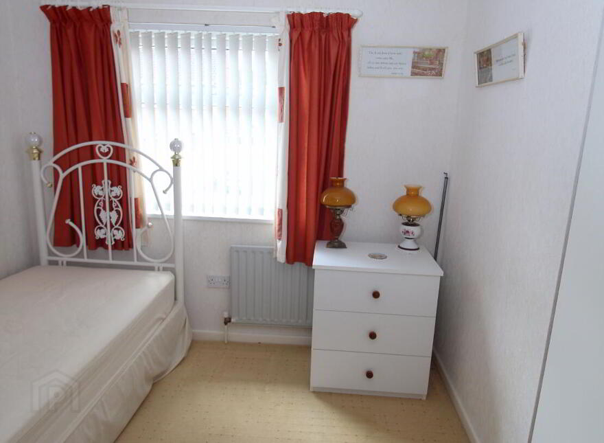 65 Dunbeg Park, Hillsborough, BT26 6AT