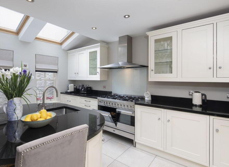2 Belgrave Place, Glenbrook, Passage West,Cork